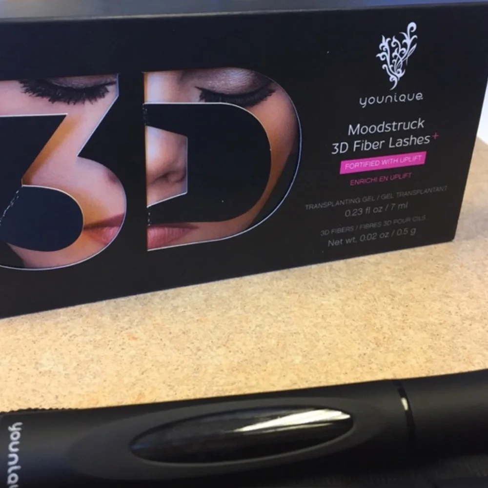 *🔥NEW🔥 Younique 3D‎ fiber Lash